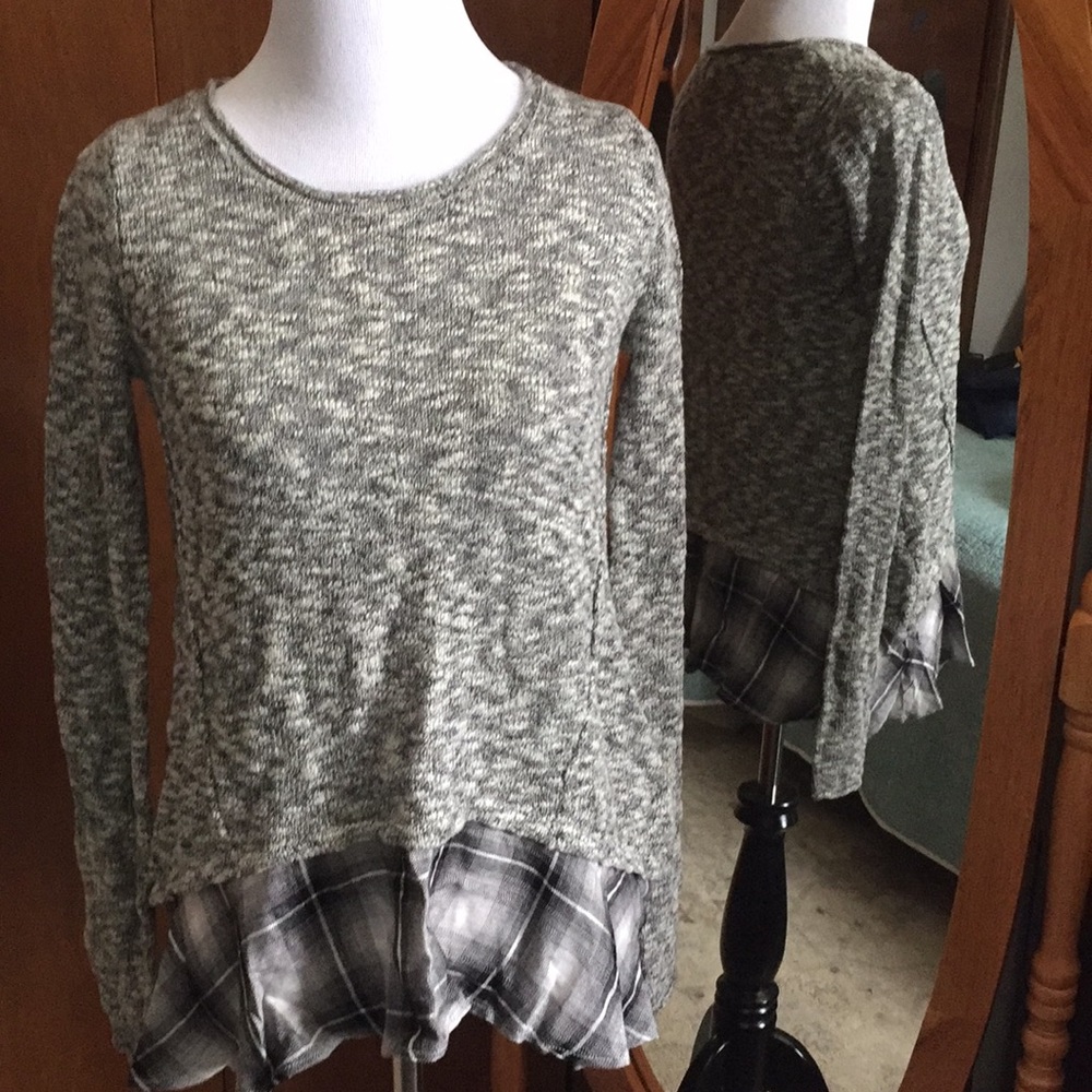 Gray sweaterXS